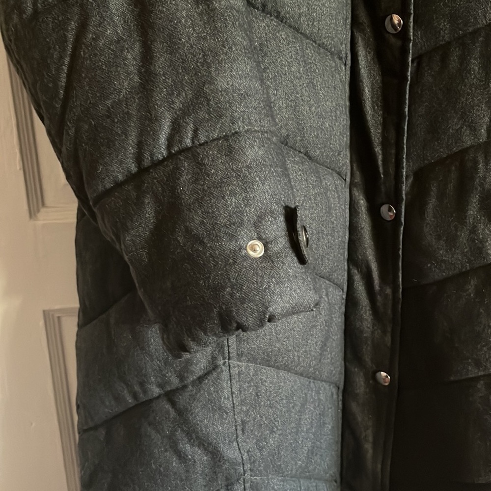 Liz Claiborne XL Faux Down Long Parka - Picture 2 of 5